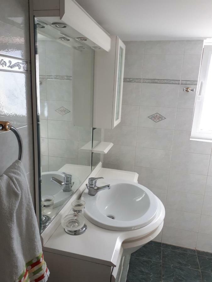 Sea View,Big And Comfortable Appartment In Voula Atenas Exterior foto
